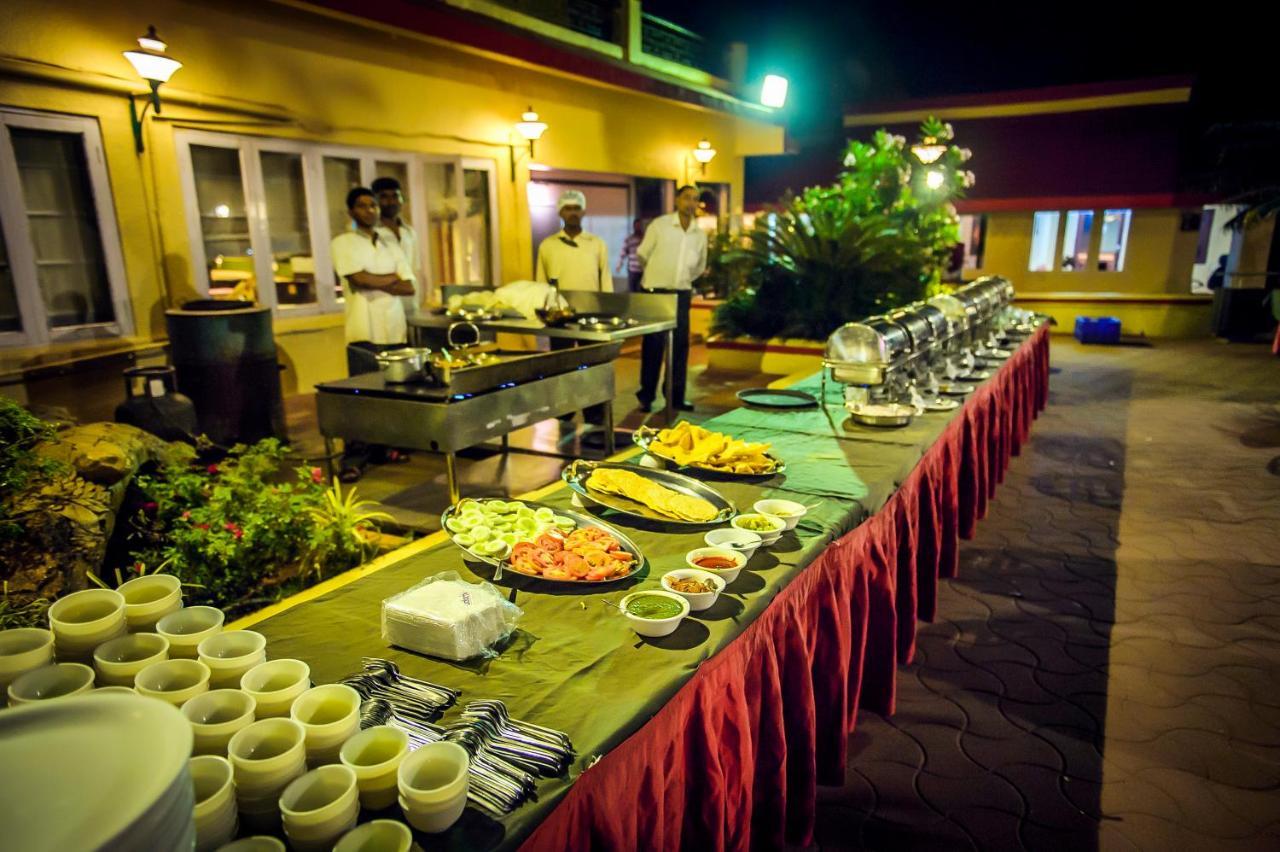 Adamo The Resort Matheran Esterno foto