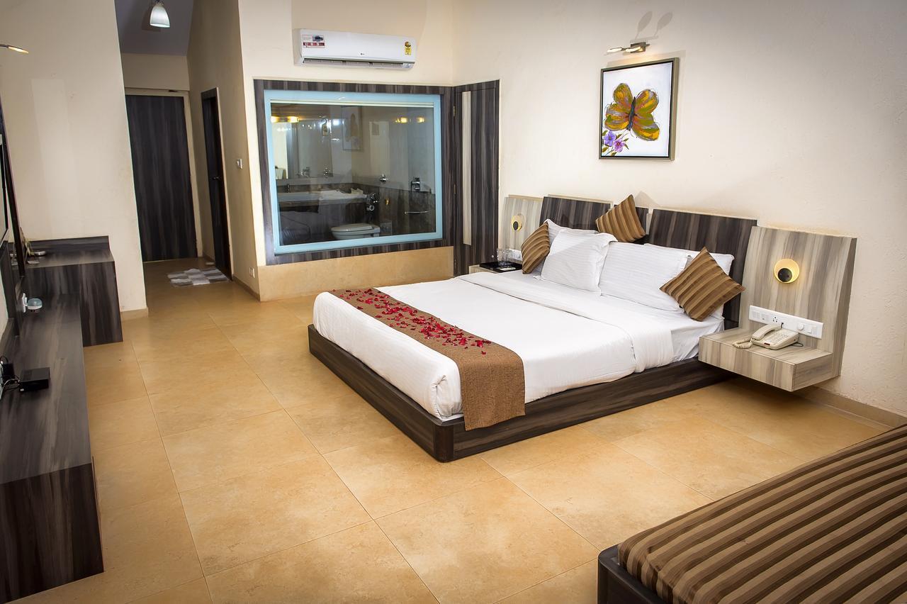 Adamo The Resort Matheran Esterno foto